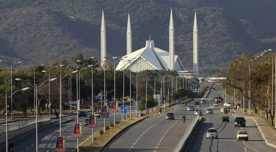 Beware: Lift-seeking scammers targeting drivers in Islamabad