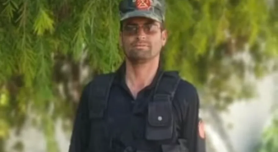 Levies personnel martyred in firing on anti-polio team in Swat