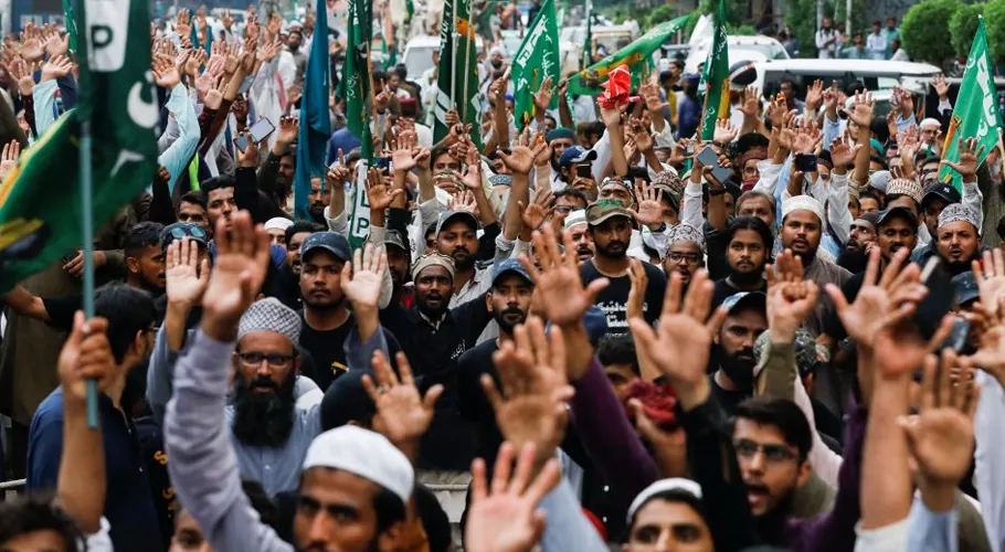 Maryam government decides to recommend federal ban on TLP; leaders to be placed in Fourth Schedule, assets seized