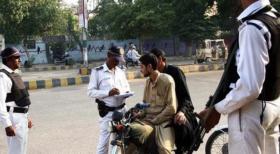 Sindh Govt imposes heavy fines on traffic violations
