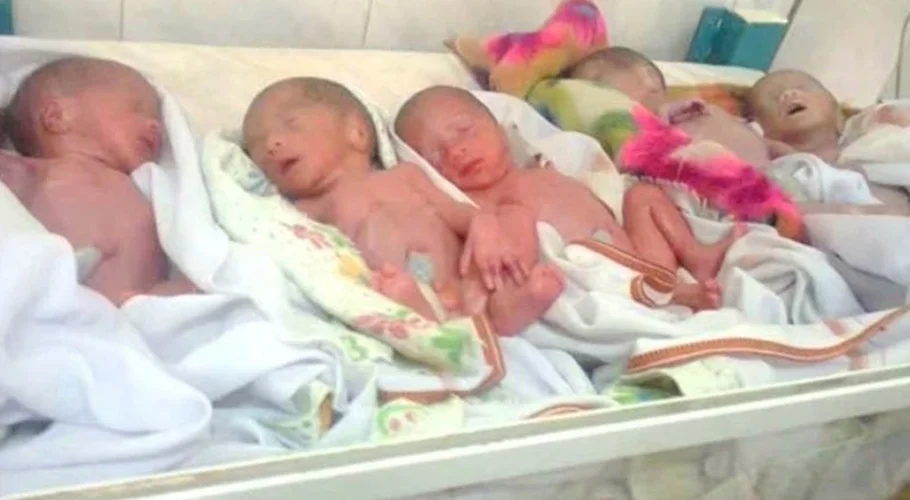 Woman gives birth to quintuplets at Peshawar’s Lady Reading Hospital