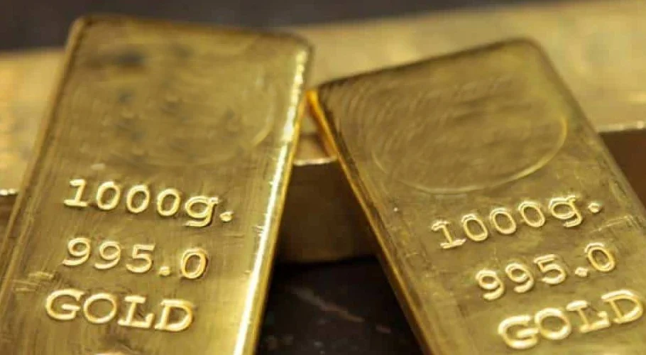 Two women caught smuggling gold, foreign currency worth Rs11m at Karachi Airport