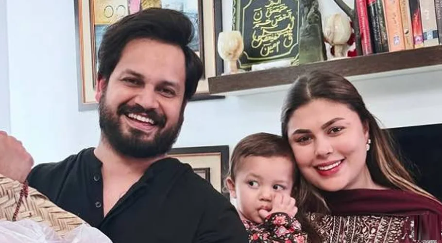 Famous YouTuber to marry again and first wife says OK !