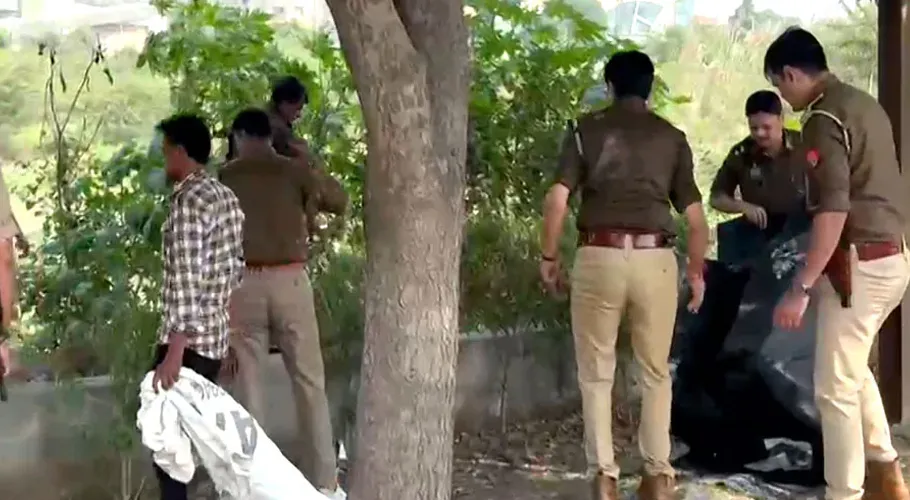Headless Woman’s Corpse Found Floating in Noida Drain