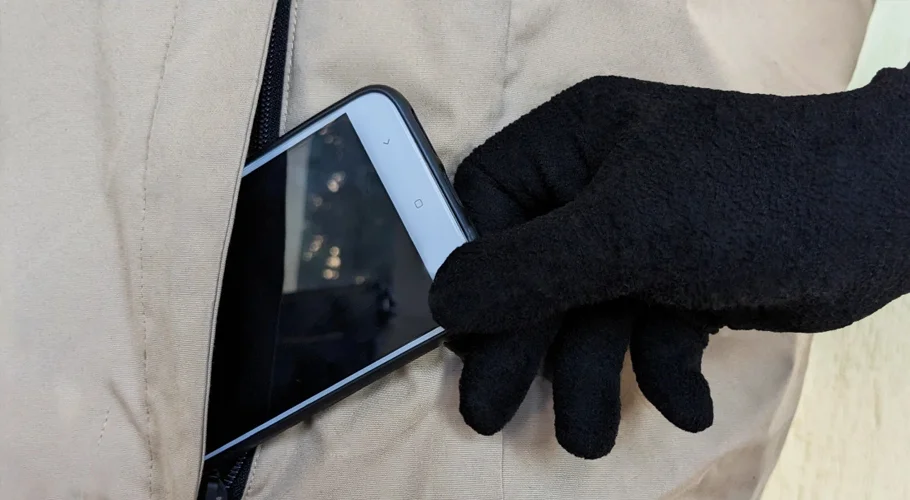 thieves return stolen phones when they are not iPhones