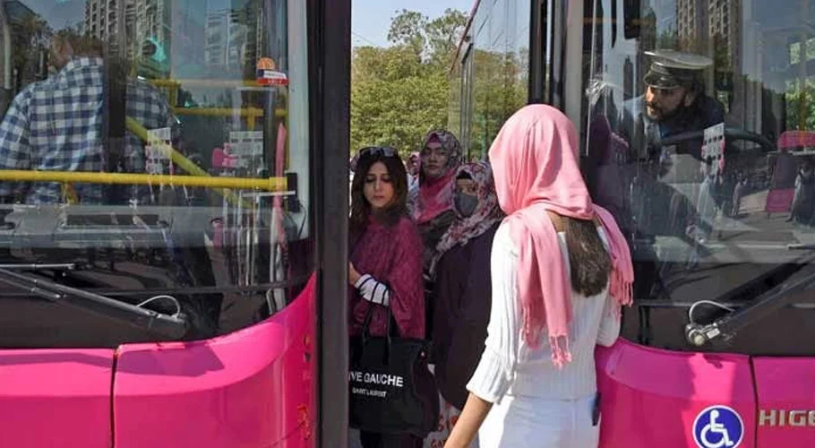 pink bus route karachi