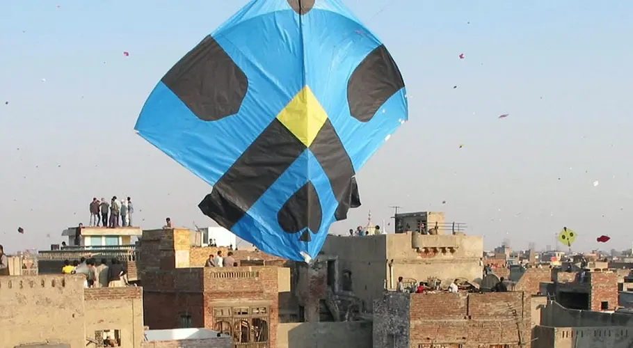 پتنگ بازی