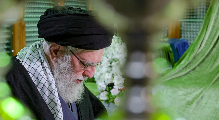 آیت اللہ خامنائی