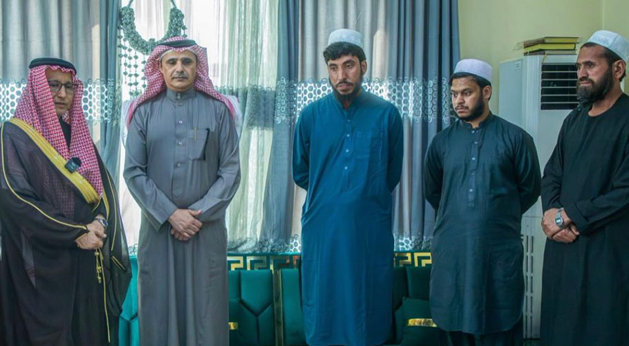 طالبان نے تین پاکستانی اہلکار رہا کردیے