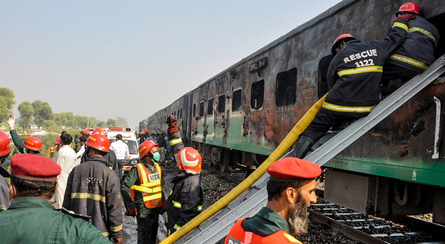 حادثے کا شکار ٹرین