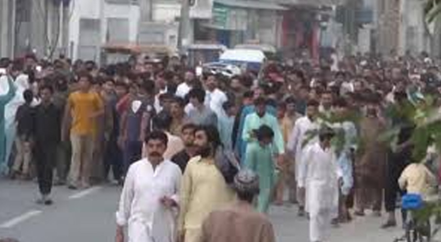 جھنگ میں جنازہ