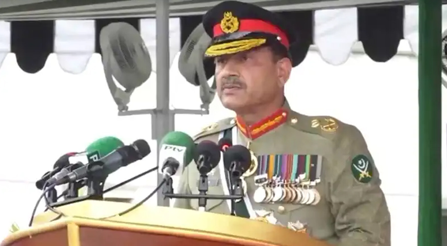 سپہ سالار ہر دم تیار، فیلڈ مارشل نے عید اگلے مورچوں پر وطن کے محافظوں کے ساتھ منائی