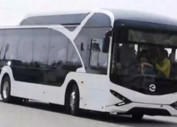 الیکٹرک بس، فائل فوٹو