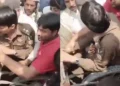 قصور میں پولیس بے بس! مشتعل جتھہ اہلکاروں کو یرغمال بنا کر اشتہاری چھڑا لے گیا، ویڈیو دیکھیں